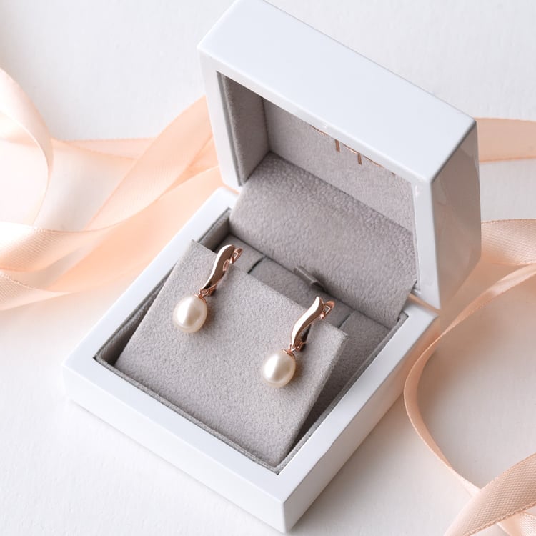 Stříbrné perlové náušnice 78105