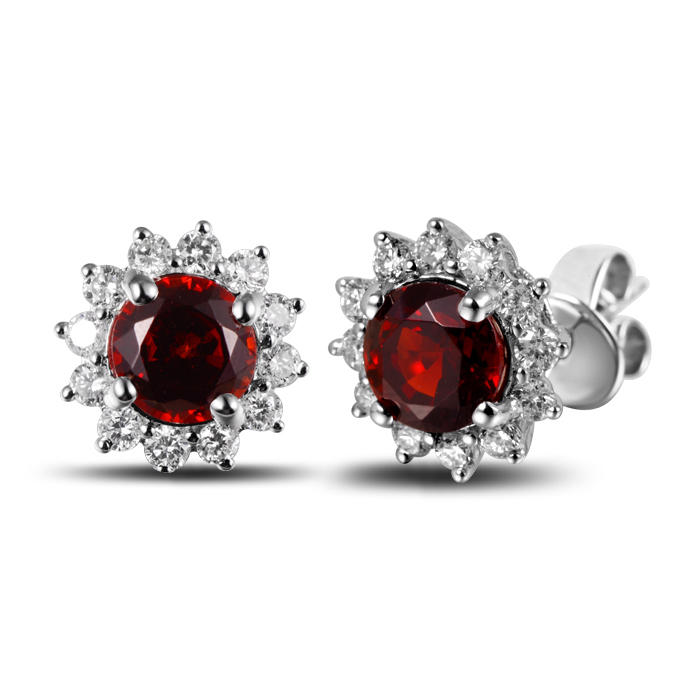  Granátové náušnice s diamanty 2102