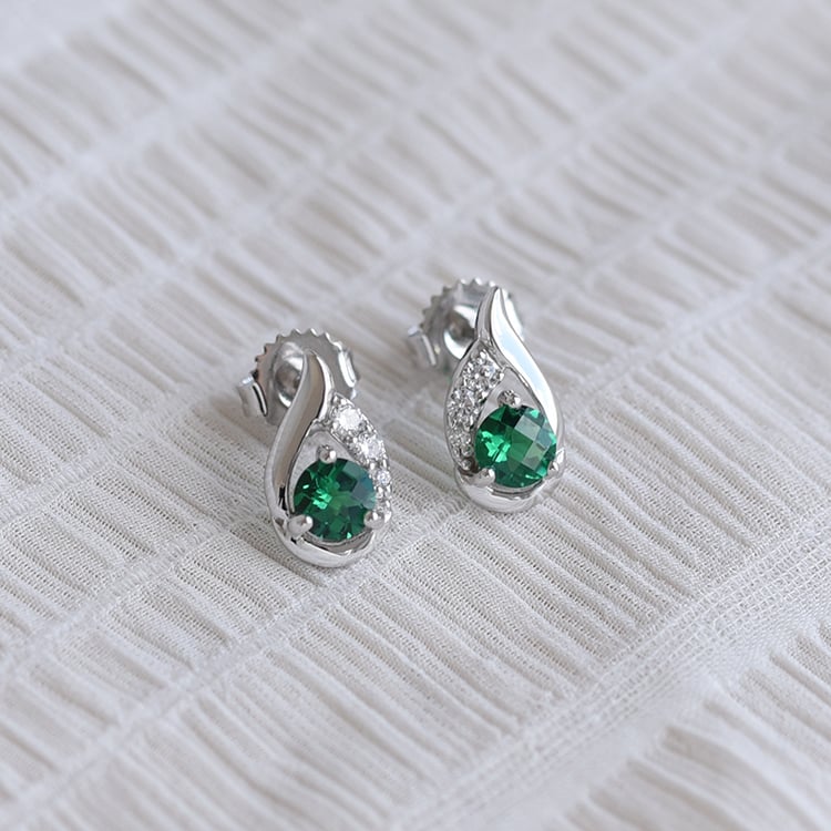 Smaragdové náušnice 64304