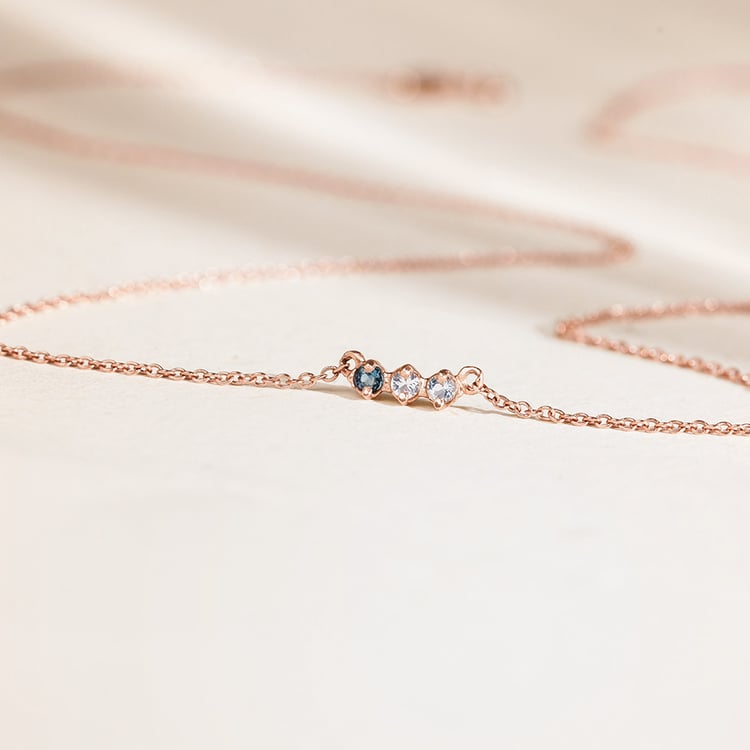 Minimalistický náhrdelník s drahokamy 158490