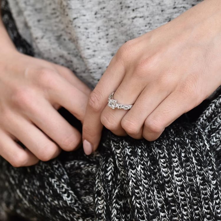 Zlatý prsten s princess diamanty 16656