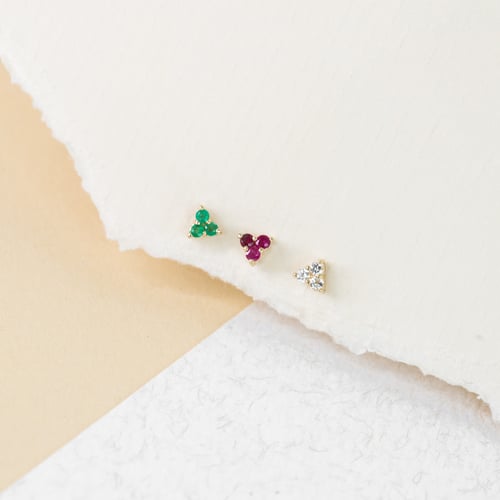Zlatá piercing náušnice se smaragdy Masha