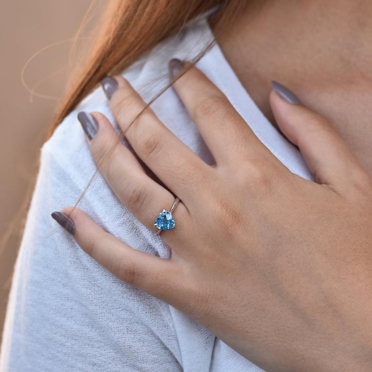 Topazové srdce v půvabném zlatém prstenu Jadran 34674