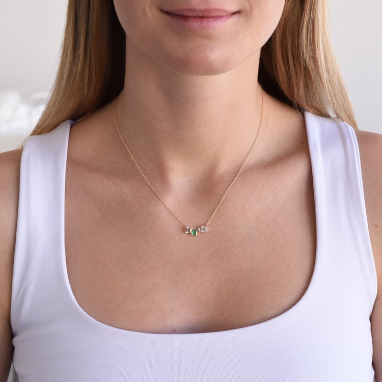 Náhrdelník se smaragdem 87046