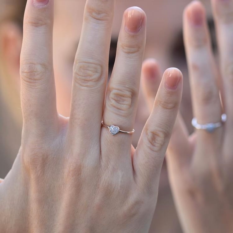 Zásnubní zlatý prsten 106826