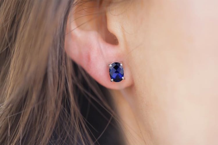 Safírové náušnice 13090