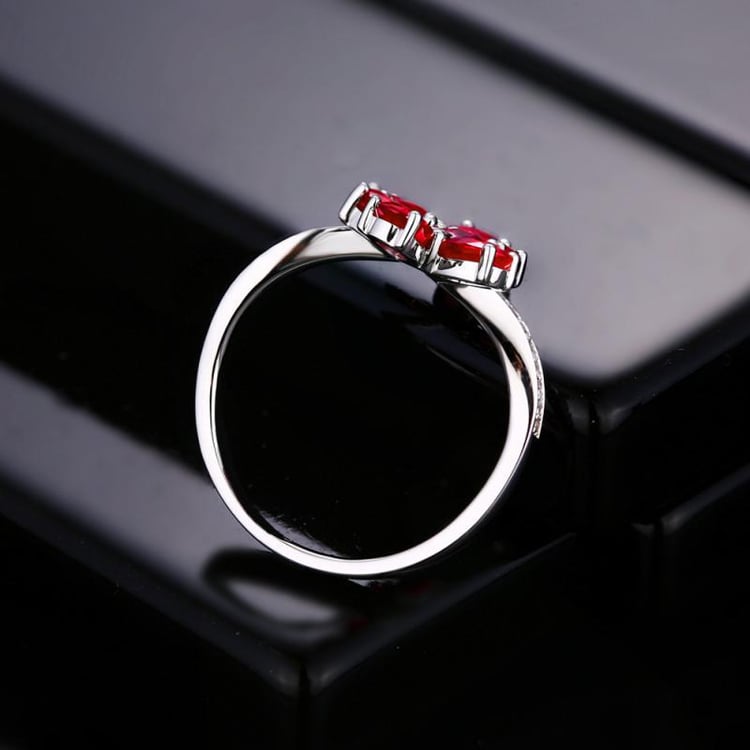 Prsten z rubínů a diamantů 17130