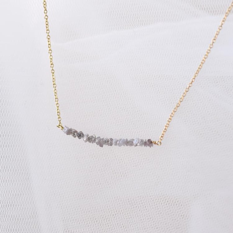 Choker s nebroušenými diamanty 52268