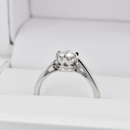 Zásnubní prsten s lab-grown diamantem Omisha