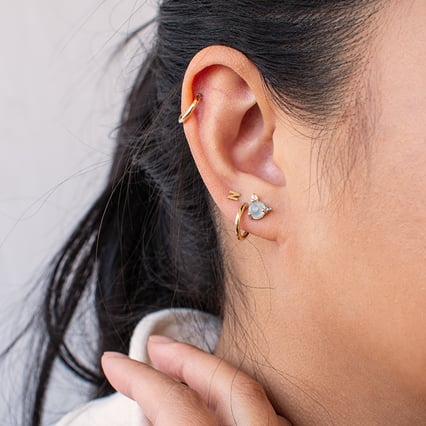 Náušnice s akvamarínem, měsíčním kamenem a modrým diamantem Turgay