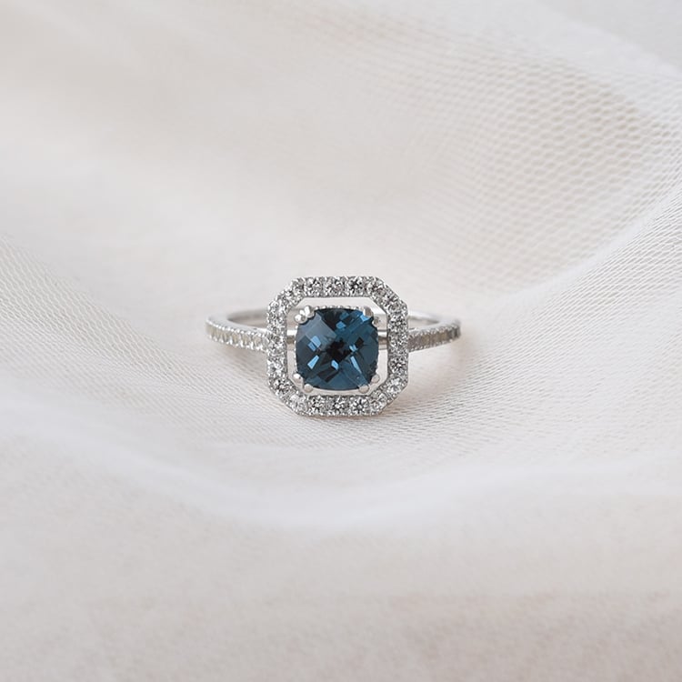 Zlatý halo prsten 67142