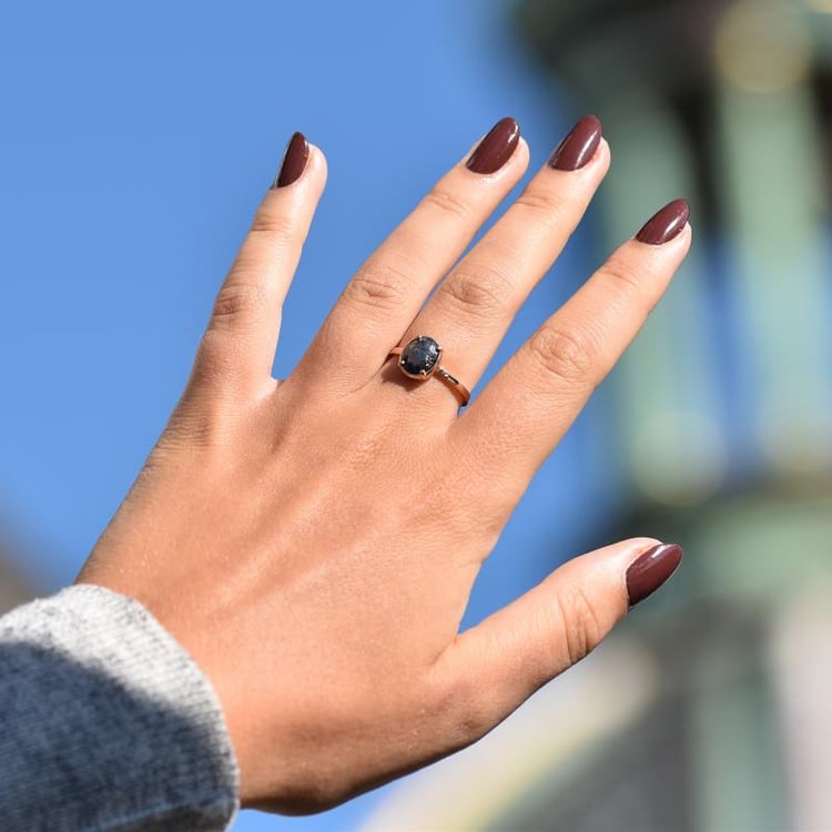 diamant ve zlatém prstenu 34276