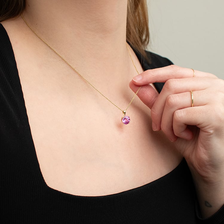 Růžový safír ve zlatém přívěsku Icy 135519