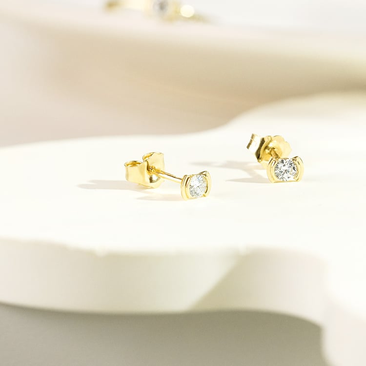 Minimalistické stříbrné peckové náušnice s lab-grown diamanty Vilhelmina 162024