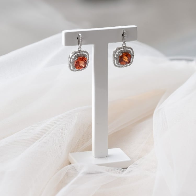 Padparadscha safír ve stříbrných náušnicích 65800