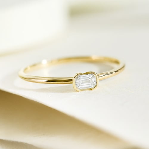 Minimalistický prsten ze stříbra s emerald lab-grown diamantem Henrik