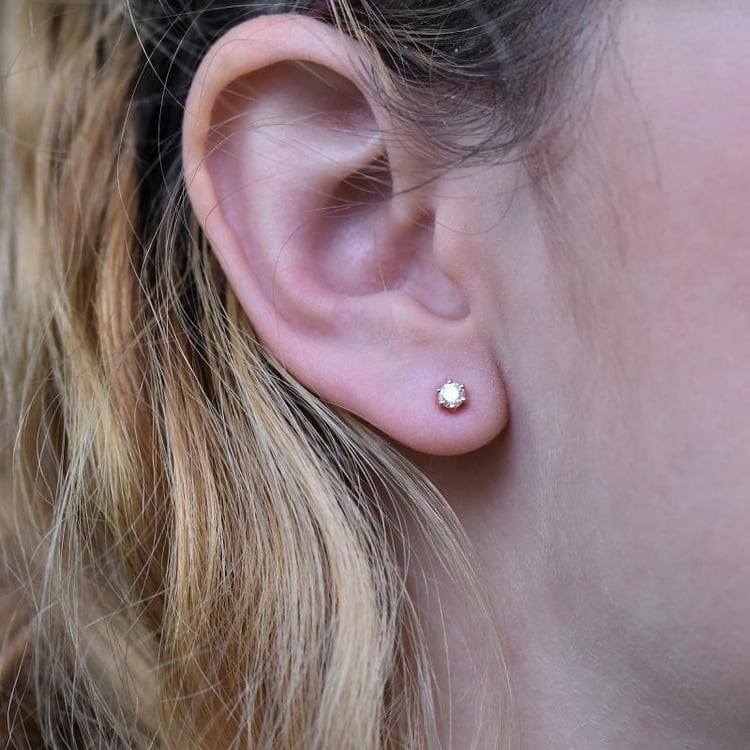 Zářivé náušnice s moissanity Docala 104980