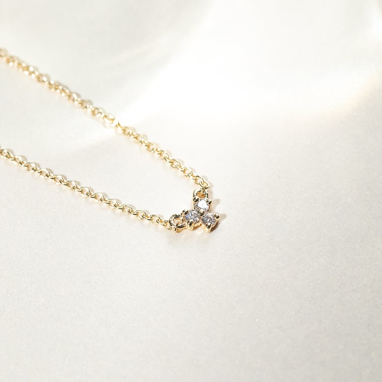 Náhrdelník se třemi lab-grown diamanty Sharma 131401