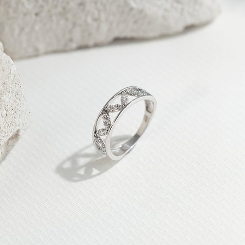 Atypický eternity prsten s lab-grown diamanty Borys