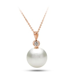 Zlatý přívěsek s jihomořskou perlou Paridhi