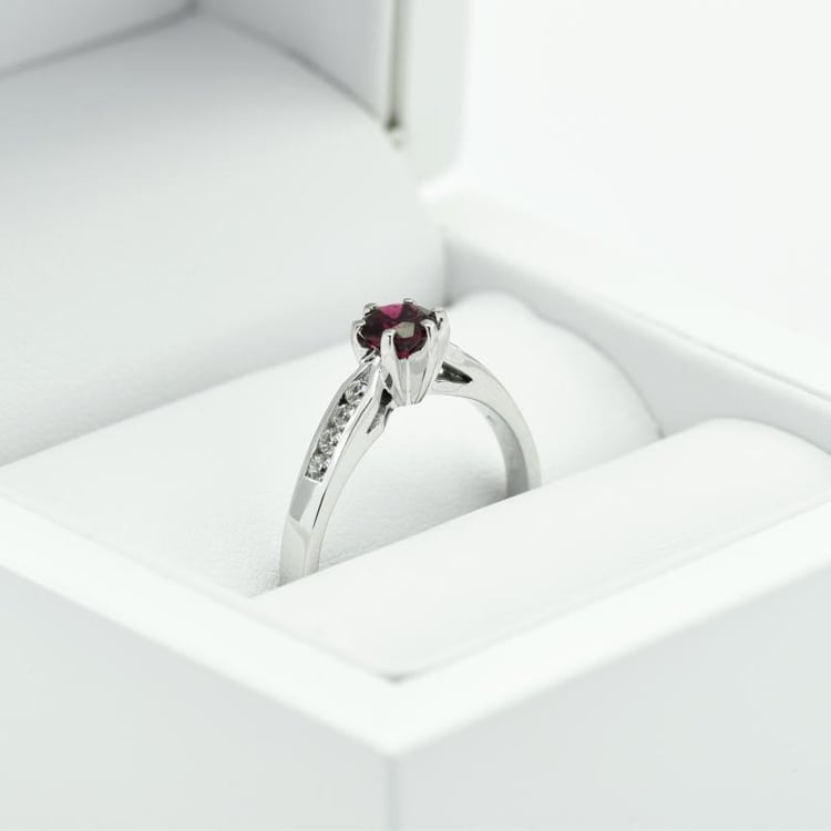 Prsten s round turmalínem a diamanty 15665