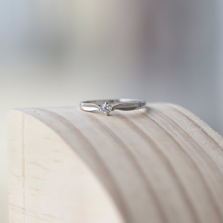 Diamantový zásnubní prsten 61205