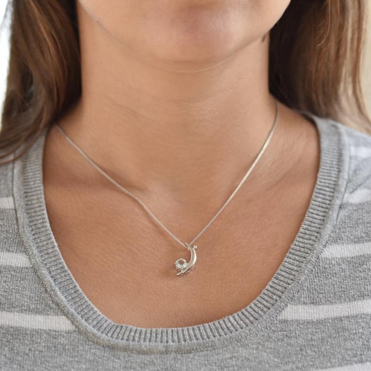 Přívěsek ve tvaru měsíce s akvamarínem 17923