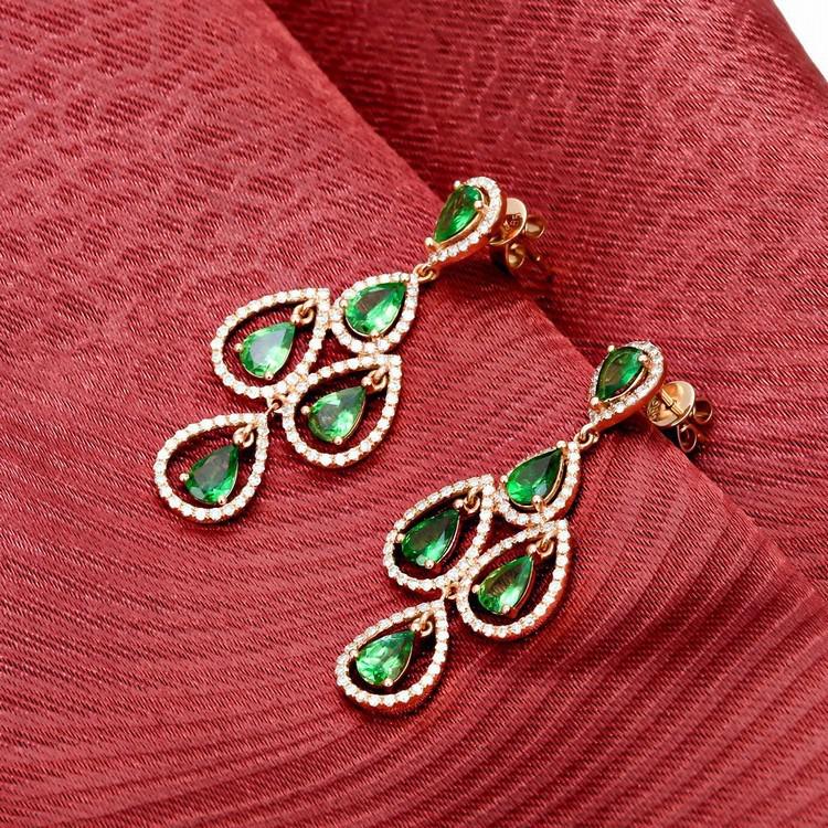 Zlaté náušnice s granáty 4905