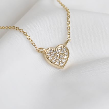Diamantový náhrdelník ve tvaru srdce Sie