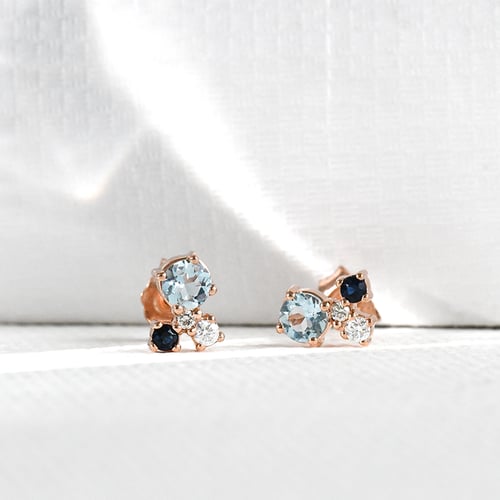 Cluster náušnice s akvamarínem, safírem, měsíčním kamenem a diamantem Kerrie
