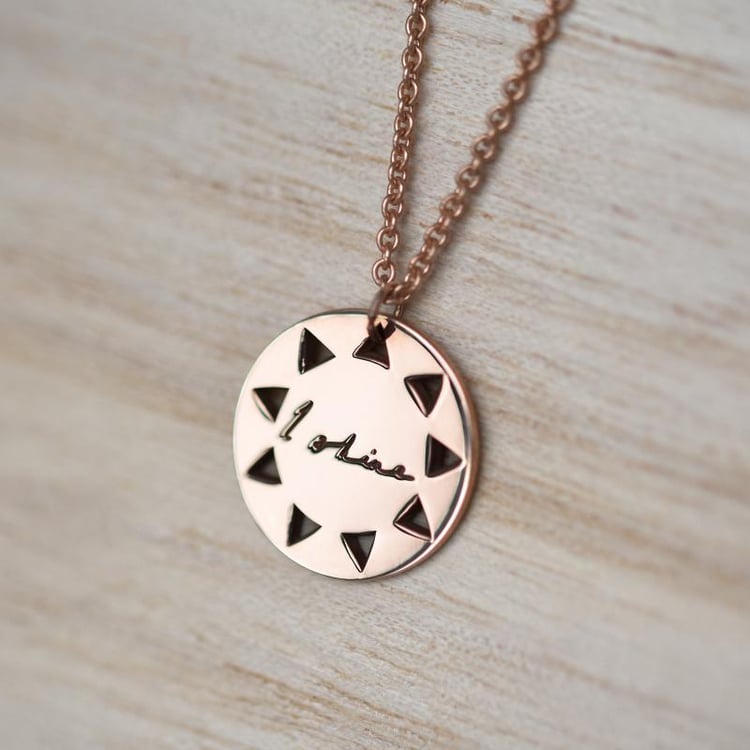 Pozlacený stříbrný přívěsek z kolekce #ZaNormalniHolky s gravírem I shine 46577