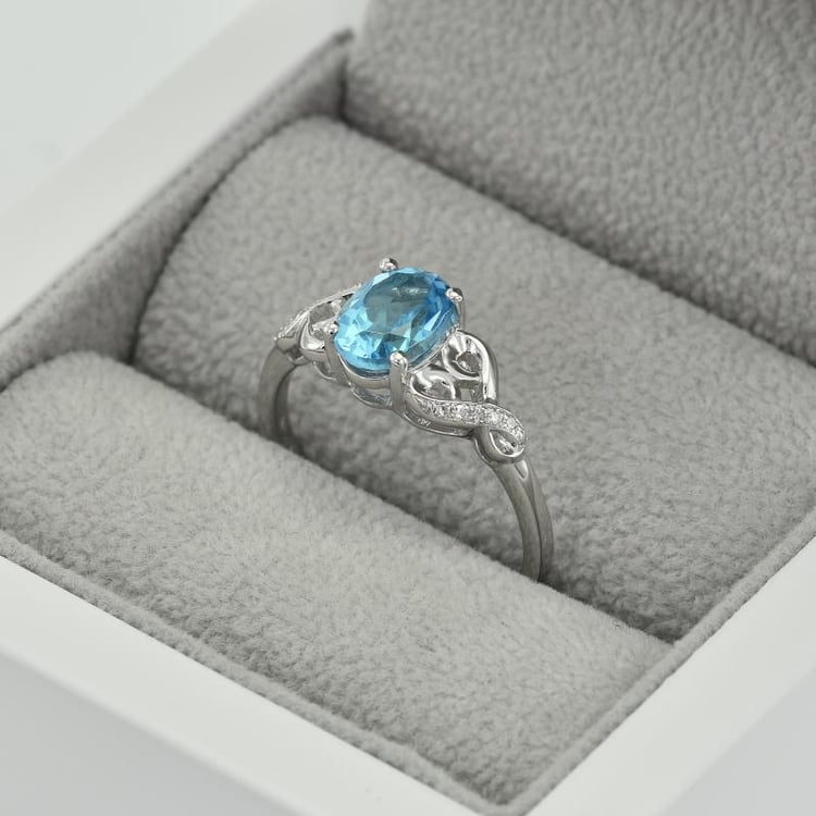 Prsten s topazem 46723