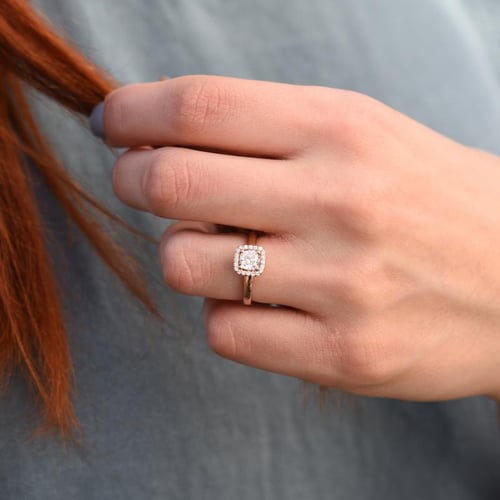 Zásnubní zlatý prsten s diamanty Eleria