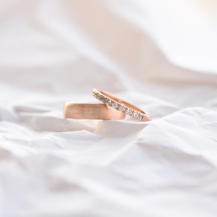 Eternity prsten s moissanity a pánský půlkulatý snubní prsten Lowum 105396