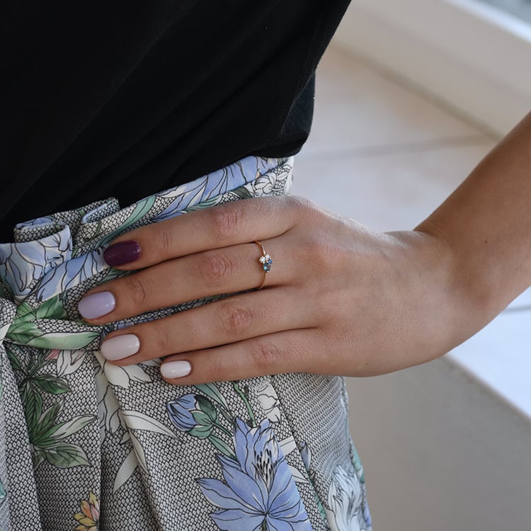 Zlatý cluster prsten s topazem, safírem a moissanity 67379