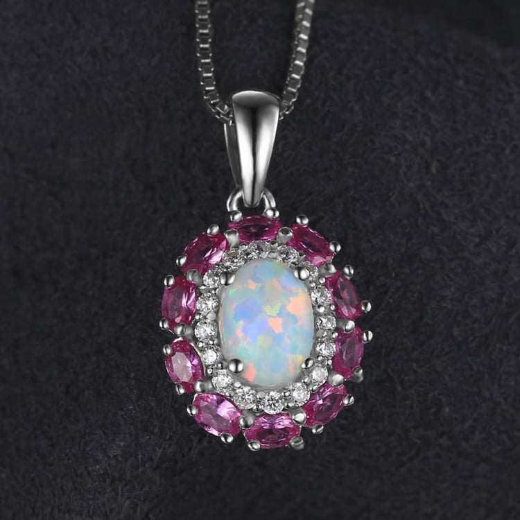 Stříbrný náhrdelník s opálem 20531