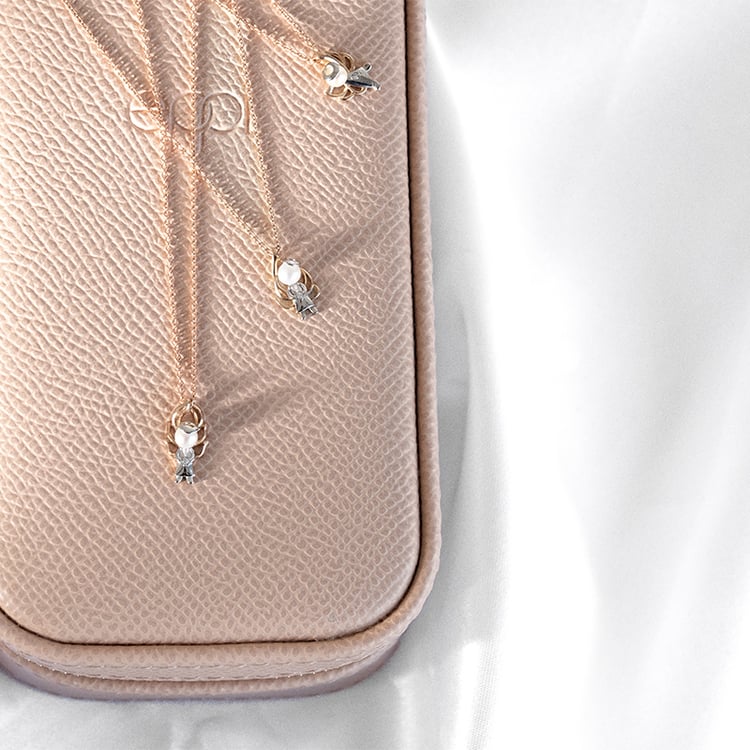 Přívěsek s perlou a diamanty Sheri 124821