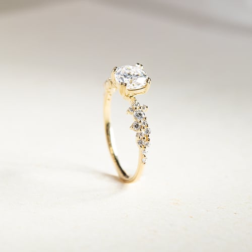 Romantický zásnubní prsten s diamanty Alys