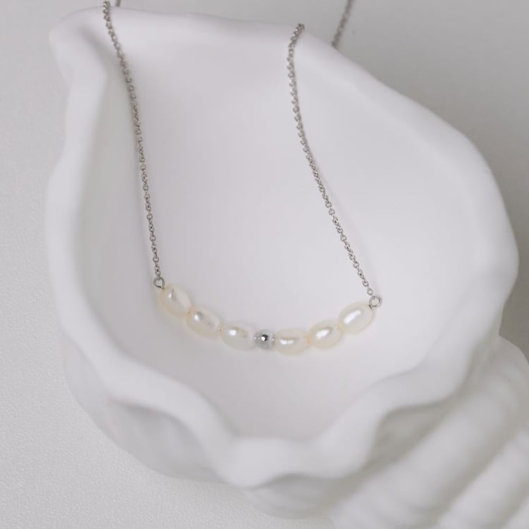 Stříbrný náhrdelník s perlami Angela 164063