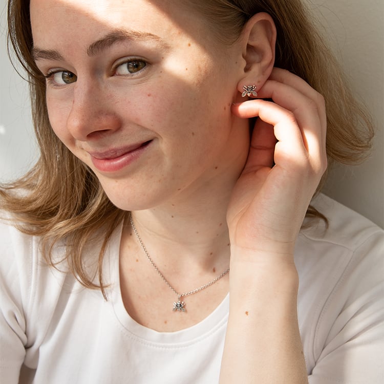 Včeličkové náušnice ze stříbra Buzzy 121815