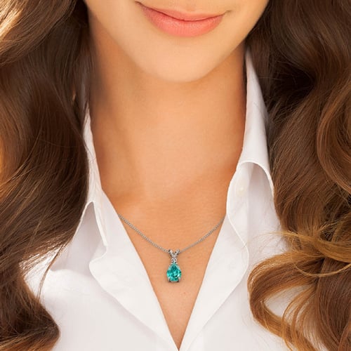Zlatý přívěsek s pear lab-grown paraiba turmalínem a diamantem Benicio