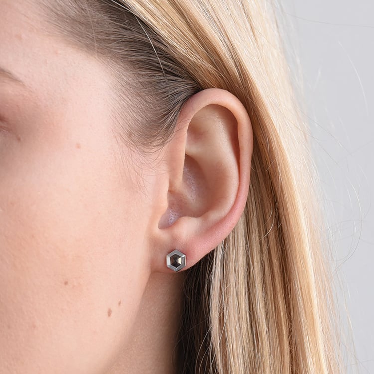 Zlaté náušnice s diamantem 74608