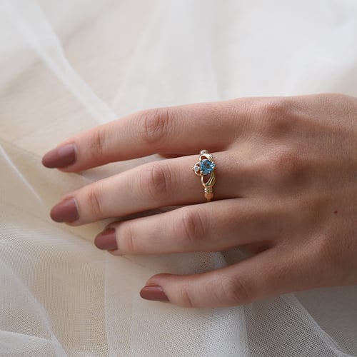 Zlatý claddagh prsten s topazem a diamantem Norie