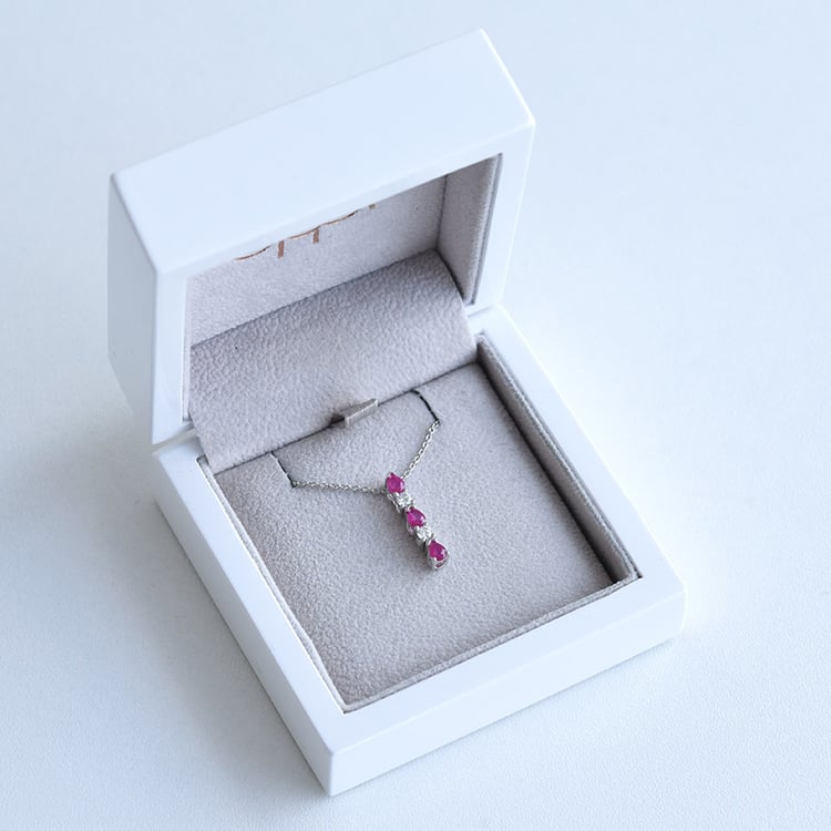 Diamantový přívěsek ze zlata 85955