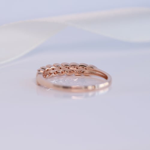 Eternity prsten s lab-grown diamantovými lístky Aizah