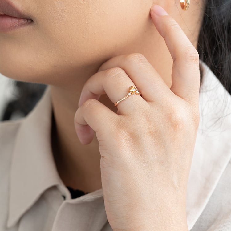 Unikátní prsten se salt and pepper diamantem a lab-grown diamanty Louisa 124286