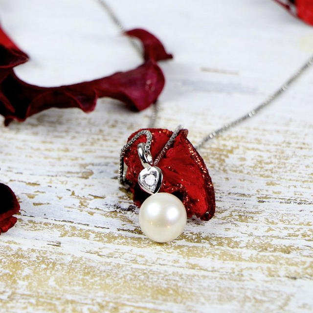 Perlový náhrdelník 13083