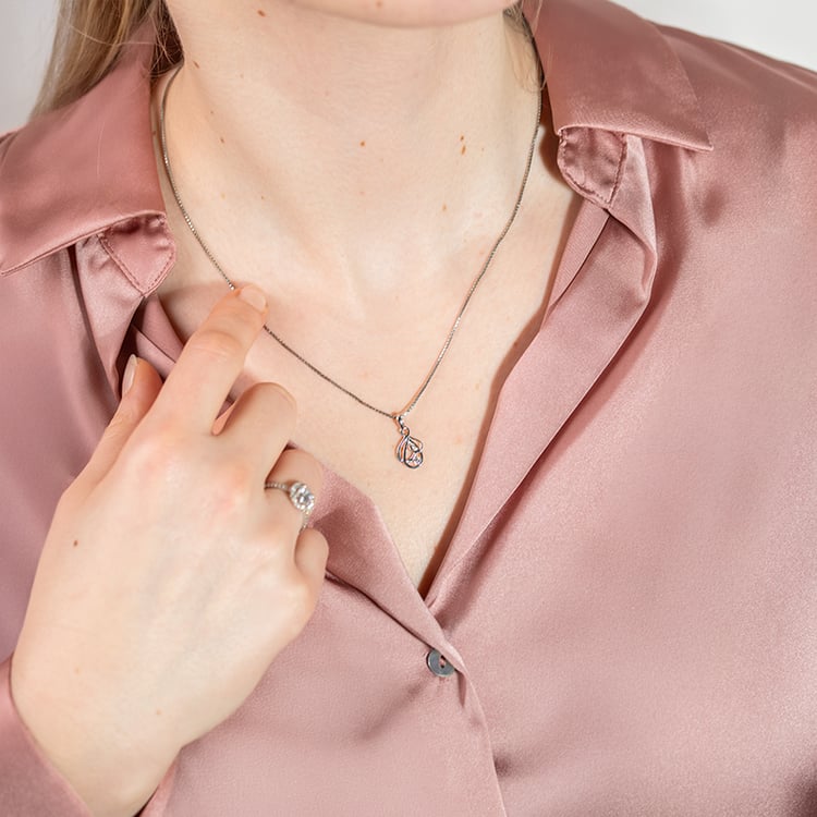 Elegantní přívěsek ze zlata s diamantem Danyil 149702