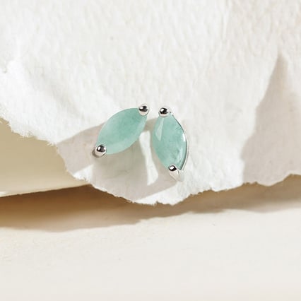 Minimalistické stříbrné náušnice se smaragdy Andine