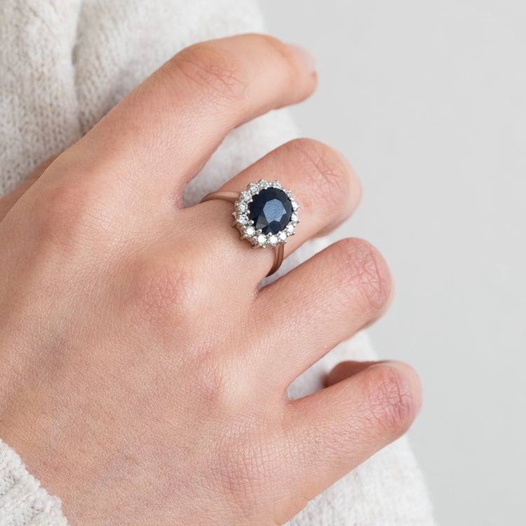 Halo prsten se safírem a diamanty Chrys 120966